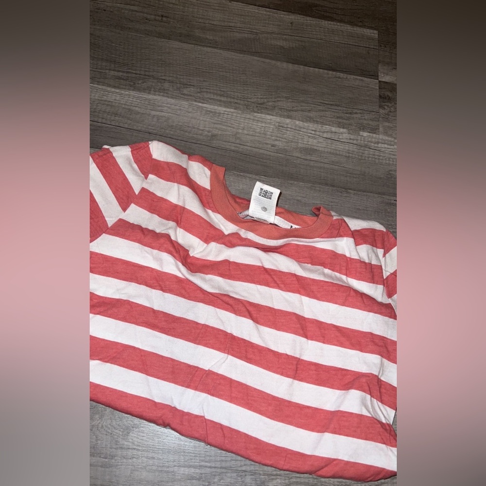 VS Pink Tshirt